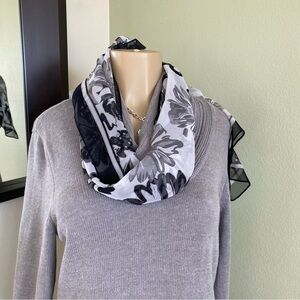 Women’s Scarf